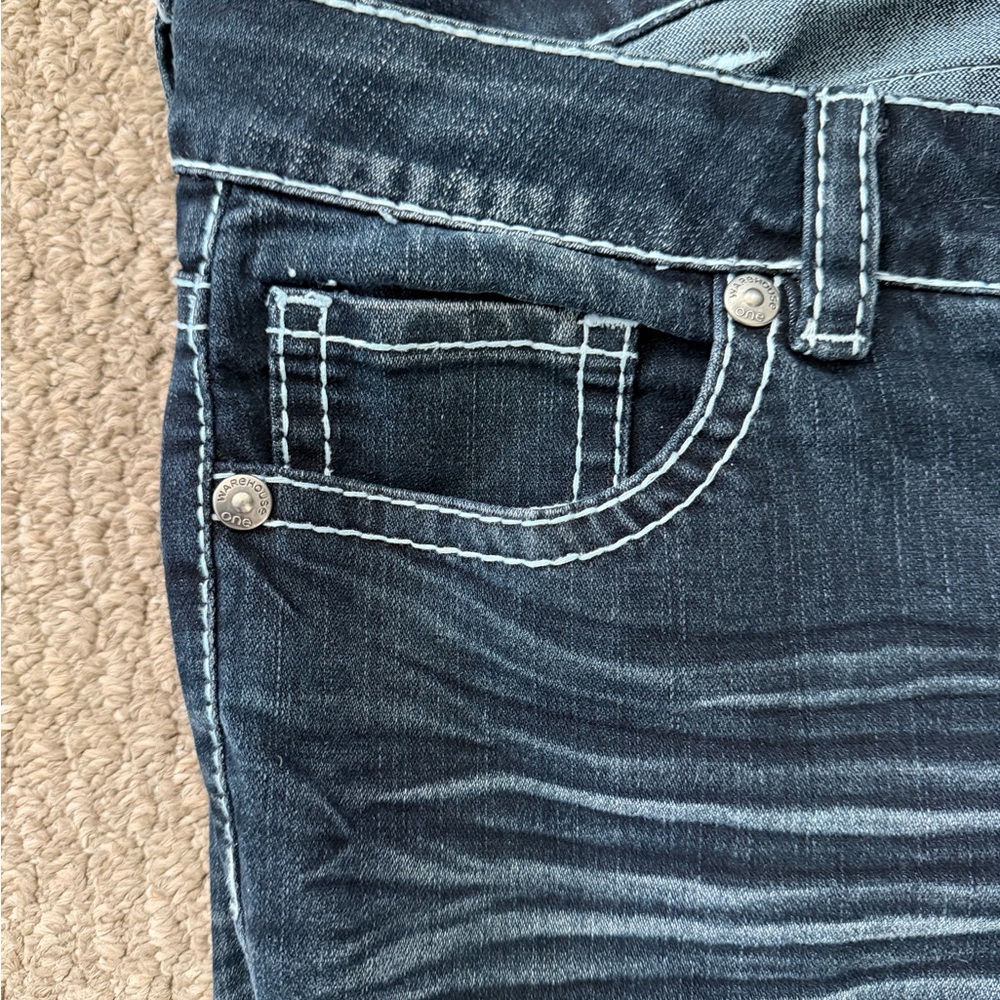 Women’s Warehouse One Jeans - Picture 5 of 6